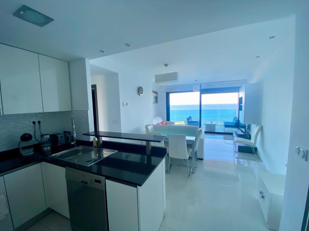 Apartment Deluxe Clara Sea Senses Torrevieja Zewnętrze zdjęcie